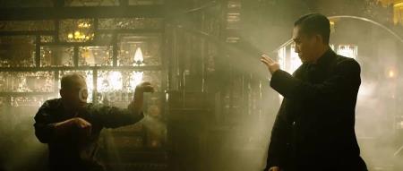 对话共生矩阵张林:大模型商业化要「两条腿」走路,开源落地优势不大