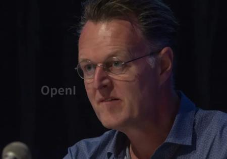 “OpenAI春晚”定档11.6;蚂蚁将发纯自研大模型;苹果每天投数百万美元做AI丨AIGC大事日报