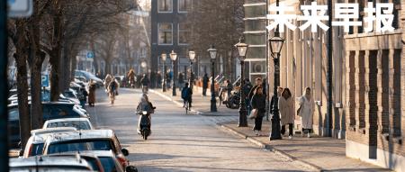 苹果商店下架涉黄软件 / 余承东谈问界销量:起死回生 / 微软下月将推出首款AI芯片