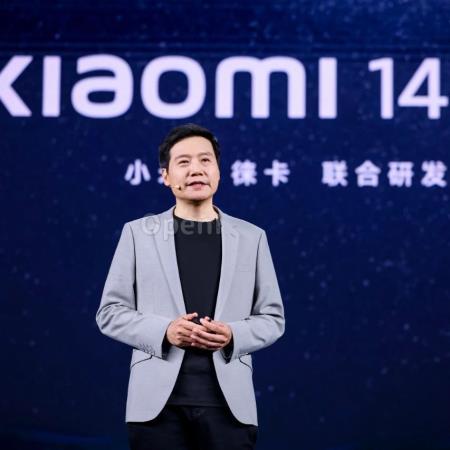 小米14发布：搭载全新澎湃OS，Pro版用上钛金属