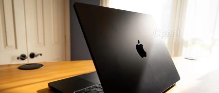 顶配MacBook Pro 16上的M3 Max是什么水平?有人花56000元进行了评测