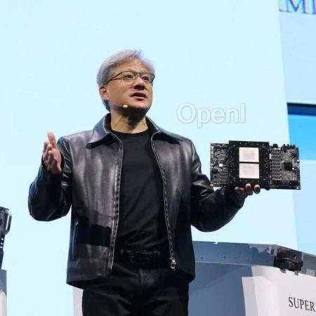 英伟达大手笔预购内存,力保AI硬件霸主地位