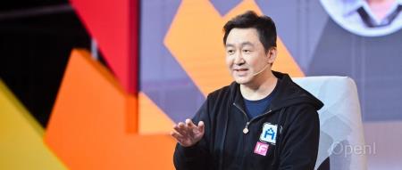 王小川创业 8 个月:大模型还没到谈 PMF 的时候