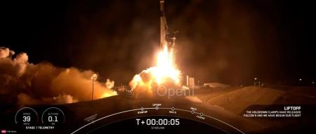 SpaceX发射Starlink卫星，偏远地区将实现太空通信全覆盖