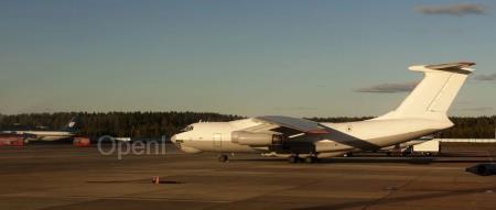 小模型增强可超GPT-4?北航 && 人大 | 提出大模型ICL增强范式,模型越小收益越高!