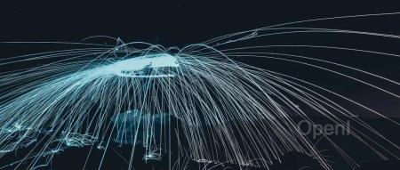 Nature Physics评论：复杂系统的内在简单性