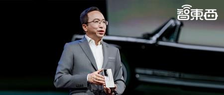 荣耀AI全家桶炸场MWC!CEO赵明宣战苹果,解密平台级AI杀手锏