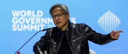 英伟达第四季度收入激增265%超预期，股价暴涨10%