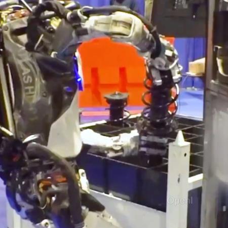 徒手搬螺丝,波士顿动力Atlas再进化:兄弟们,准备进厂了