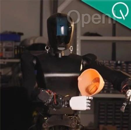 人形机器人会变魔术了，春晚节目组了解一下（doge）