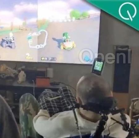 马斯克脑机接口再造奇迹:瘫痪小伙意念玩赛车击败正常人,打破光标控制记录,产生271页宝贵数据