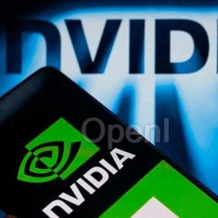 英伟达股价暴跌！单日市值蒸发1300亿，AI芯片巨头遭遇回调