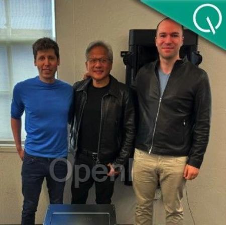 老黄亲自上门送超算!OpenAI奥特曼签收后到斯坦福演讲GPT-5