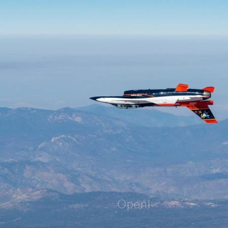 史上首次！AI驾驶战机成功与人类飞行员空中「狗斗」