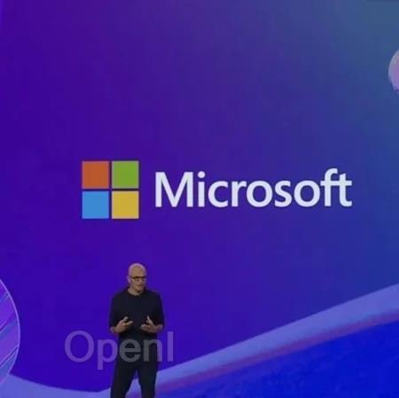 微软深夜拯救“打工人”:自定义Copilot、多模态小模型出奇招,Altman“闪现”剧透新模型