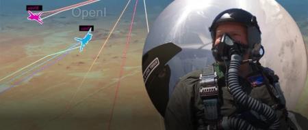 美国空军高调展示首个AI战斗机!部长亲自试驾全程未干预,10万行代码试飞21次