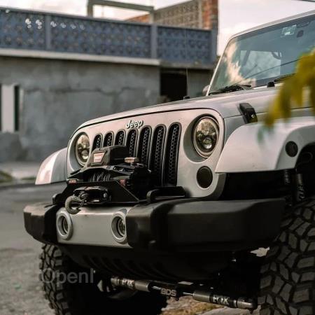 辩证看待“幻觉”问题,蔚来汽车在AI和大模型领域的应用实践