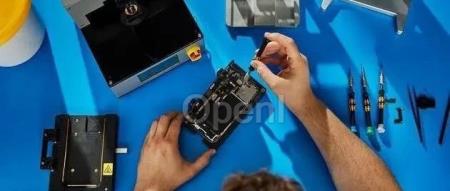 iPhone 16 的电池，或将更容易更换