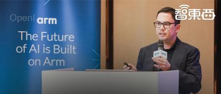 AI手机PC大爆发,Arm从软硬件到生态发力,打造行业AI百宝箱