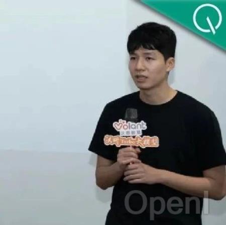 科研大模型来了!专为大学生打造,无需额外提示词,支持论文推荐/降重/润色等