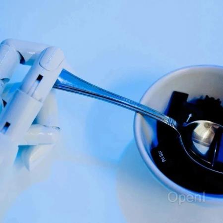 炒菜机器人公司橡鹿科技再获京东近 2 亿元投资;袁进辉公司硅基流动新增两位联创,获哈勃智谱 AI 等入股丨AI情报局