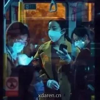 月下观影