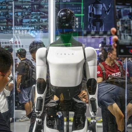 时薪 48 美元!特斯拉雇佣真人训练他们的人形机器人