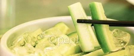 曝英伟达紧急推迟Blackwell AI芯片发货:有设计缺陷;任天堂员工平均年龄首破40岁;比亚迪成清华毕业生最爱之一|AI周报