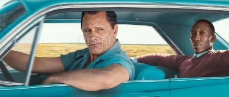 AI 搜索向左,搜索 OG 向右