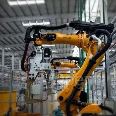 奥特曼所投 AI 芯片公司 Cerebras Systems 即将上市;AI 大牛周志华任南京大学副校长丨AI情报局