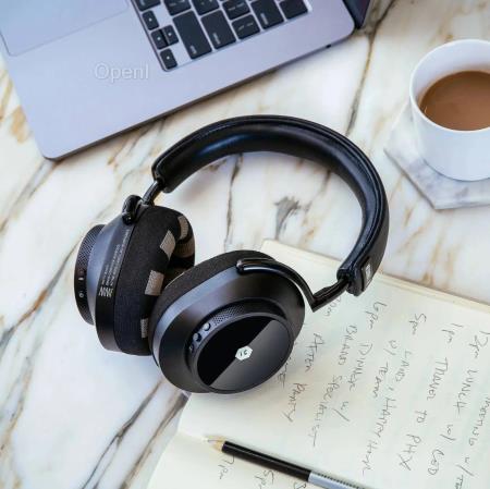 全球首款脑机接口的 AI 耳机登场,这家公司想用意识操控一切