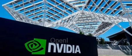 【每日要闻】英伟达股价暴跌 9%,单日市值蒸发 2790 亿美元;马斯克启动由 10 万片 H100 组成的世界最大算力集群