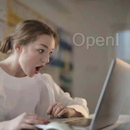 金蝶发布首款AI移动应用苍穹APP,覆盖财务诊断、指标分析、员工服务等场景