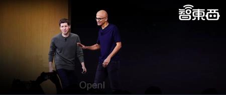 大模型顶流CP由甜转虐：互相不满，都找备胎，因为钱闹不愉快