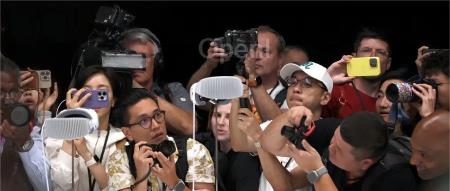 苹果Vision Pro凉了?二季度销量暴降80%