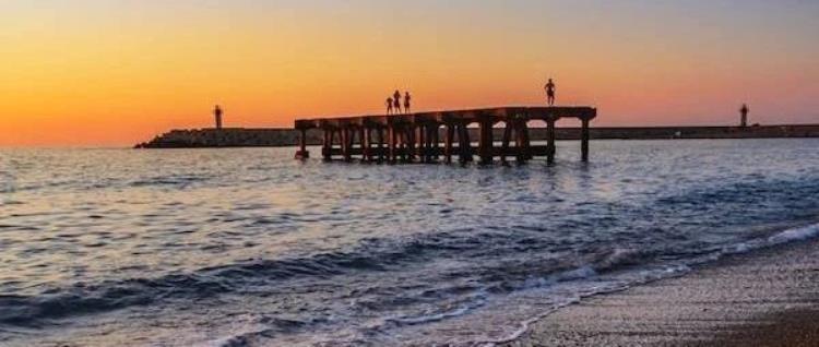 AI产品如何找到破局之道？秘塔 COO、B 站“王一快”在 AICon 带来答案！