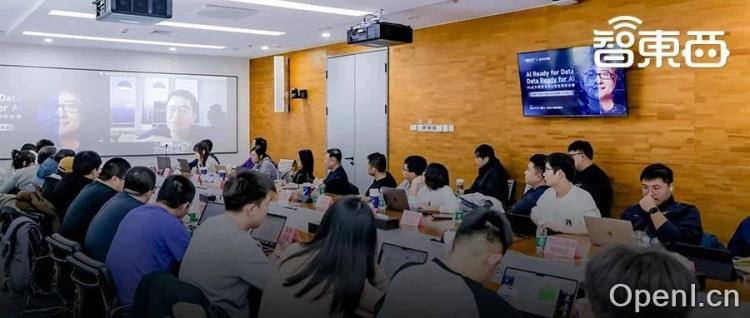 傅盛捅破AI行业窗户纸！百模大战靠数据背后是什么逻辑？