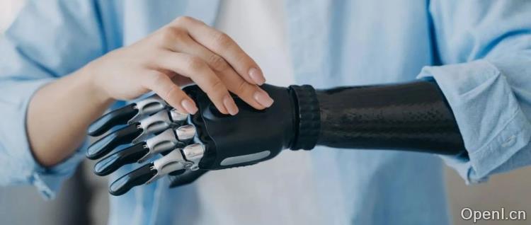 脑机接口新突破：Neuralink获准测试机械臂