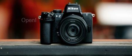 为了吸引新用户，尼康造了一台针对富士的相机