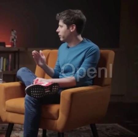 OpenAI CEO深度访谈:1人+10000块GPU,能创收数十亿美元