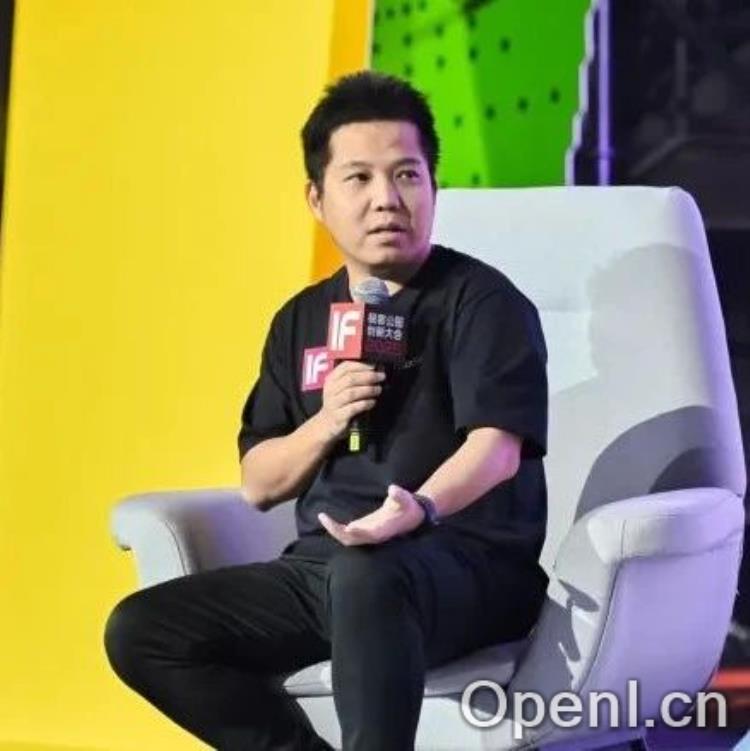 影石刘靖康:「AI 硬件」的战场,大Boss是手机厂商,不是互联网公司