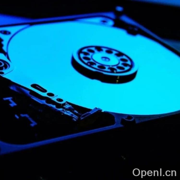 国产大模型DeepSeek-V3一夜火爆全球,《DeepSeek-V3技术报告》,53页pdf