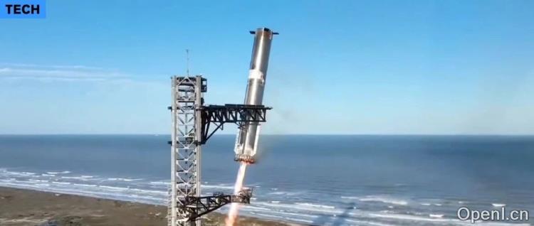 马斯克二代星舰第一飞！再次「筷子夹火箭」，但二级解体了