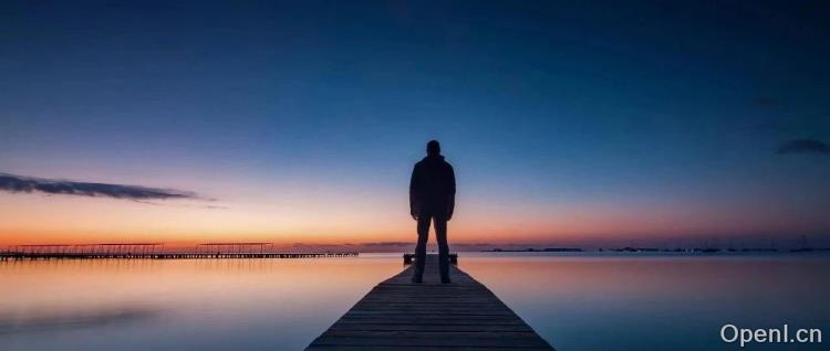 做 CTO 还不如自己干？他靠开发赢得平静的生活，收入比当 CTO 还高！