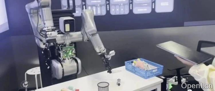 化解机器人的「幻觉」:北大发布OmniManip,VLM结合双闭环系统,3D理解能力大幅提升