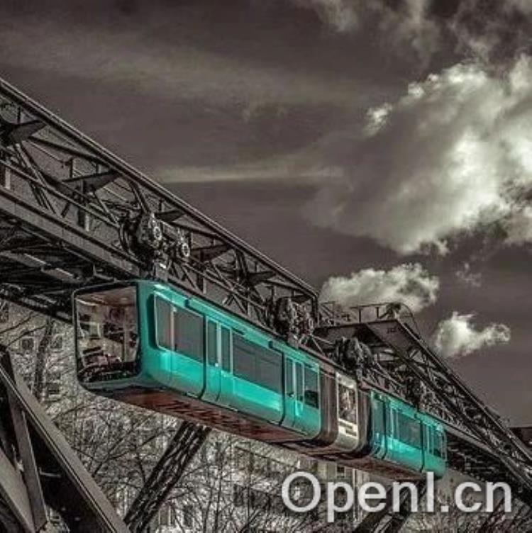 GitLab 及其高管屡遭，原因是“误导性”人工智能炒作和价格上涨