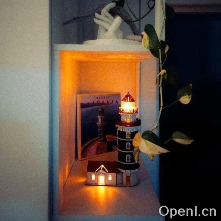 刚搞大模型不久时的梁文锋,发表了一次公开演讲